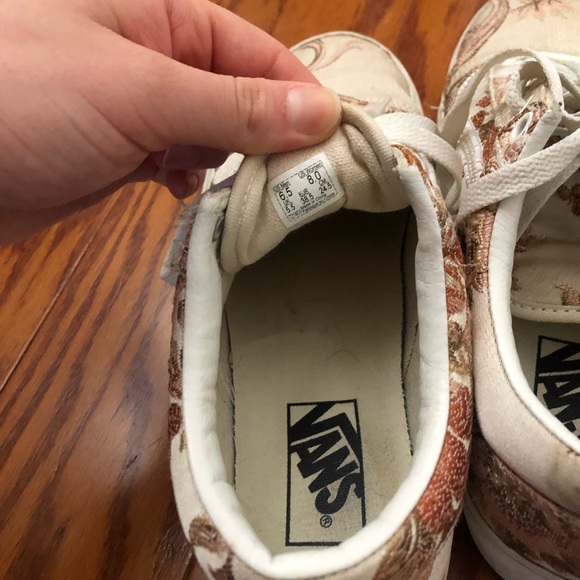 embroidered and embellished platform vans - Picture 6 of 6